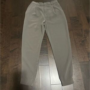 Uniqlo Smart Ankle Pants Womens - XS - Dark Grey